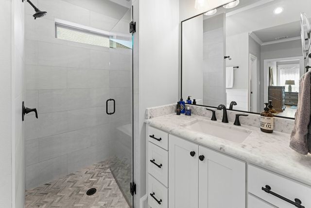 416 Deer Point Cove, Chandler, TX 75758