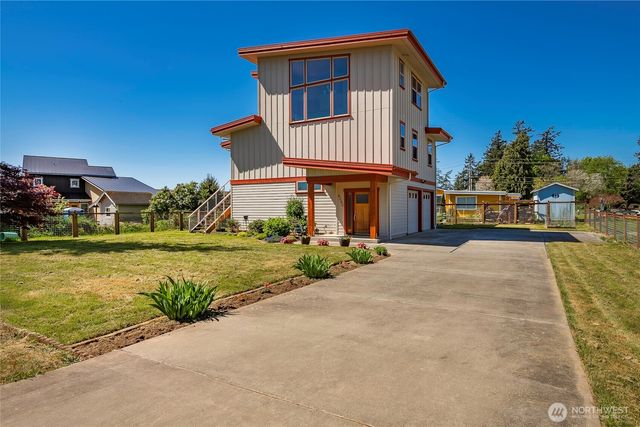 8285 Sunset Street, Blaine, WA 98230