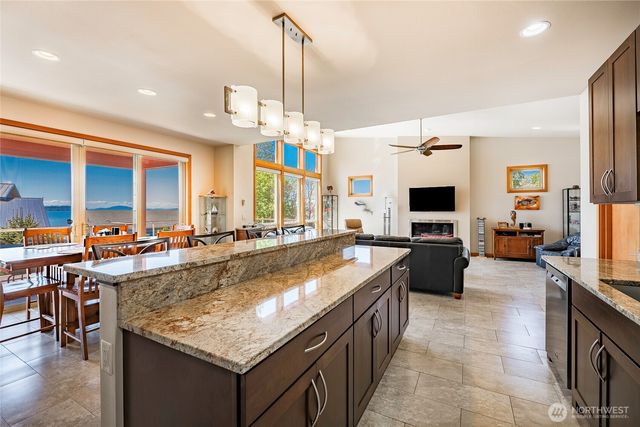 8285 Sunset Street, Blaine, WA 98230