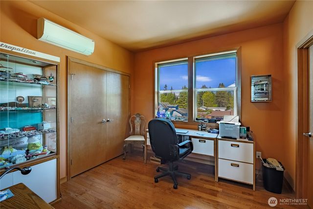 8285 Sunset Street, Blaine, WA 98230
