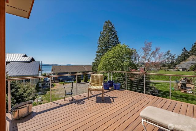 8285 Sunset Street, Blaine, WA 98230