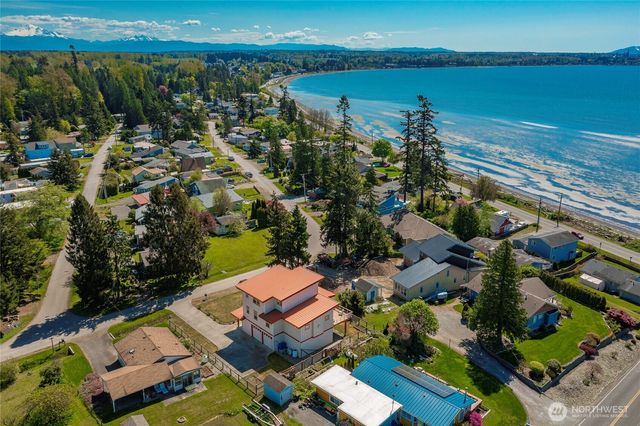 8285 Sunset Street, Blaine, WA 98230
