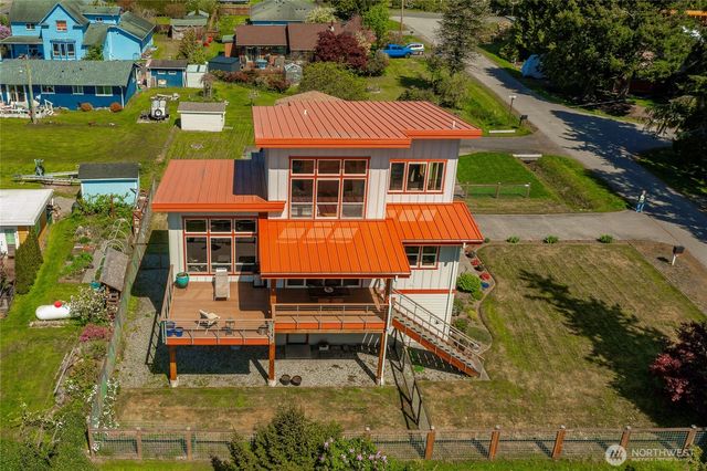 8285 Sunset Street, Blaine, WA 98230