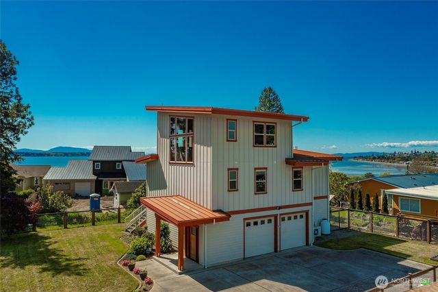 8285 Sunset Street, Blaine, WA 98230