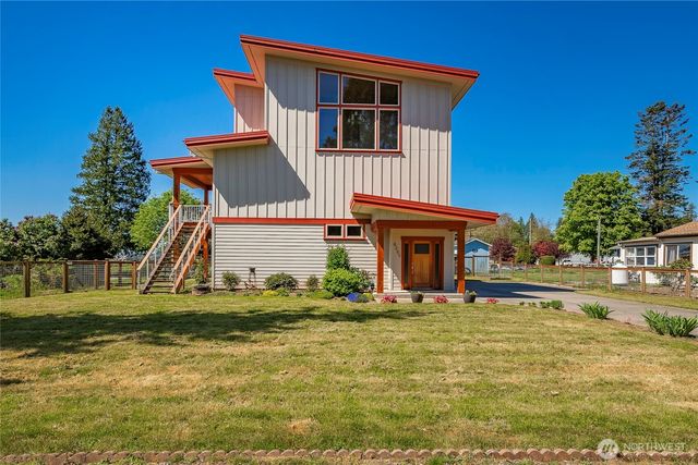 8285 Sunset Street, Blaine, WA 98230