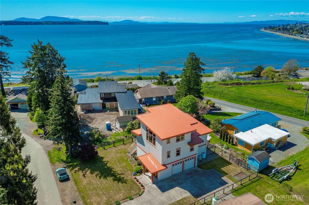 8285 Sunset Street, Blaine, WA 98230