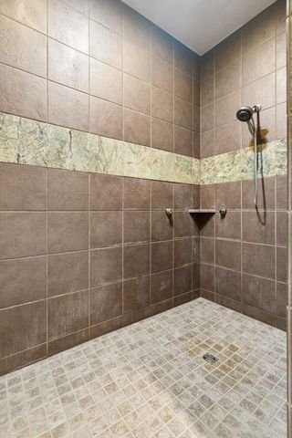 7910 Charlotte Pike, Nashville, TN 37221