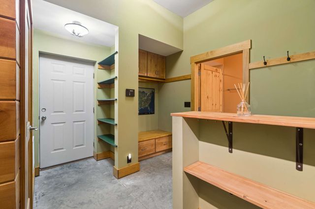 7910 Charlotte Pike, Nashville, TN 37221