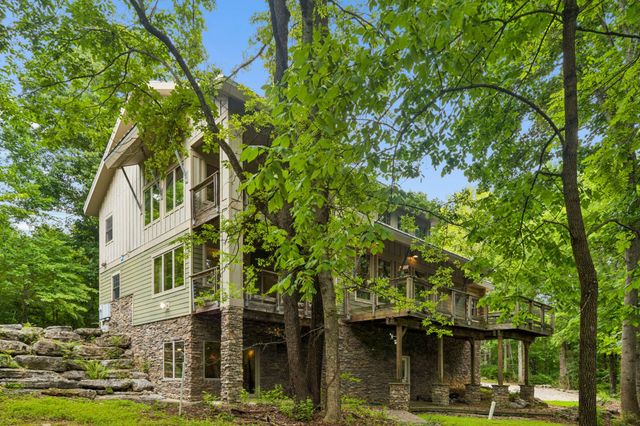 7910 Charlotte Pike, Nashville, TN 37221