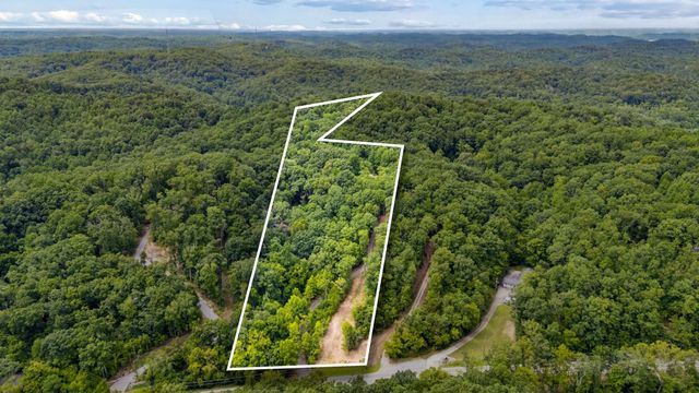 7910 Charlotte Pike, Nashville, TN 37221