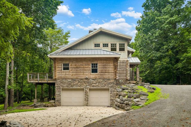 7910 Charlotte Pike, Nashville, TN 37221