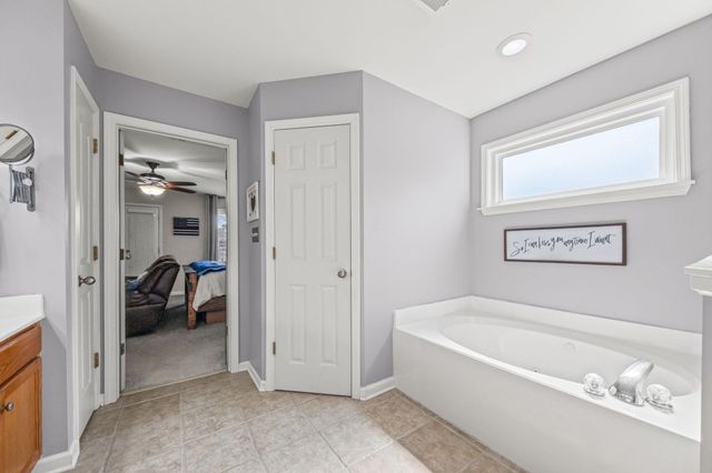 8502 GRIFFIN PARK DR, Memphis, TN 38018