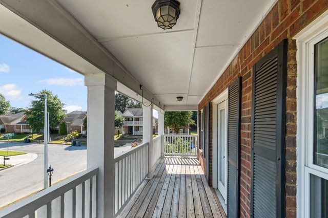 8502 GRIFFIN PARK DR, Memphis, TN 38018