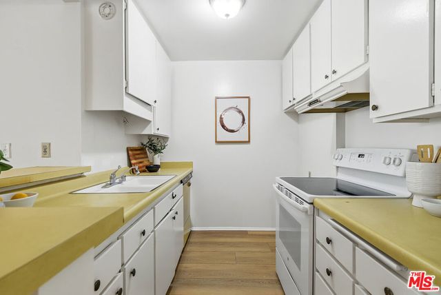7742 Redlands Street D2040, Playa Del Rey, CA 90293