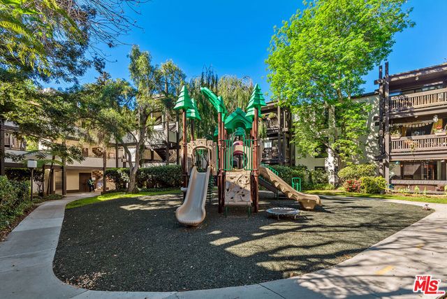 7742 Redlands Street D2040, Playa Del Rey, CA 90293