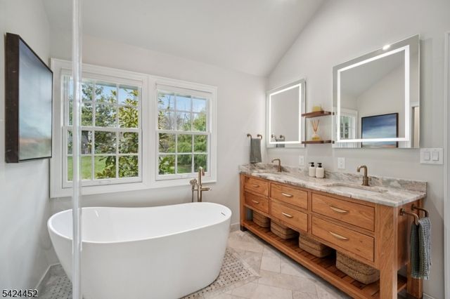 589 Highland Ave, Little Falls Twp., NJ 07043