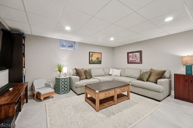 589 Highland Ave, Little Falls Twp., NJ 07043