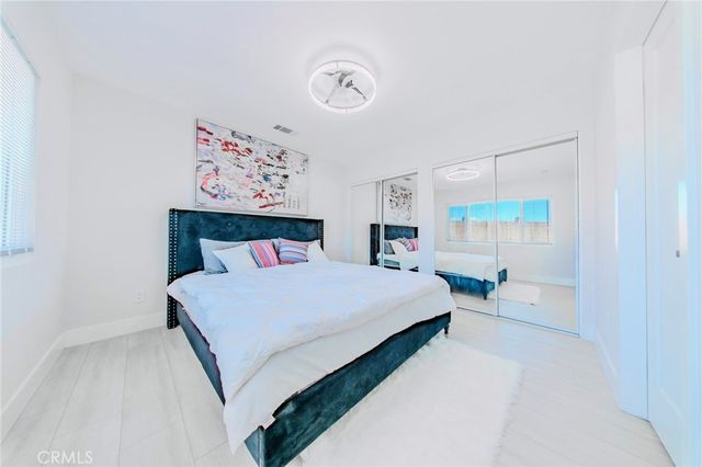 972 E LYNWOOD Drive, San Bernardino, CA 92404