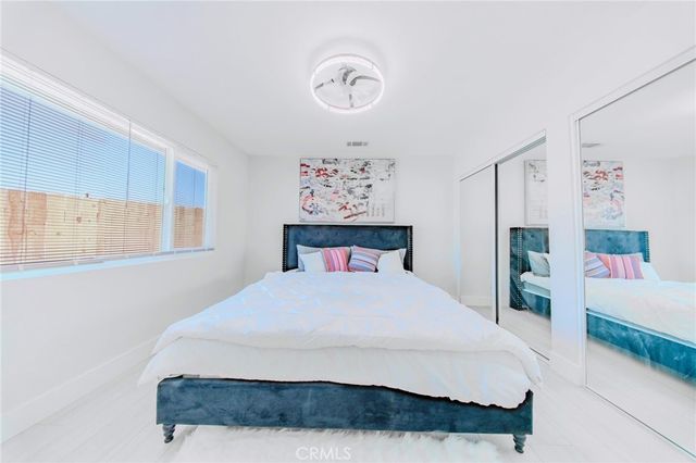 972 E LYNWOOD Drive, San Bernardino, CA 92404