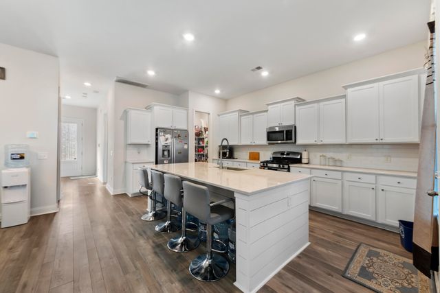 204 Magnolia Garden Drive, Summerville, SC 29483