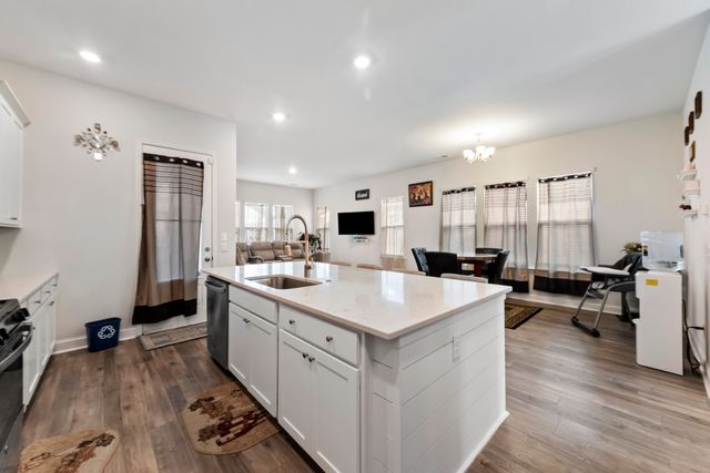 204 Magnolia Garden Drive, Summerville, SC 29483