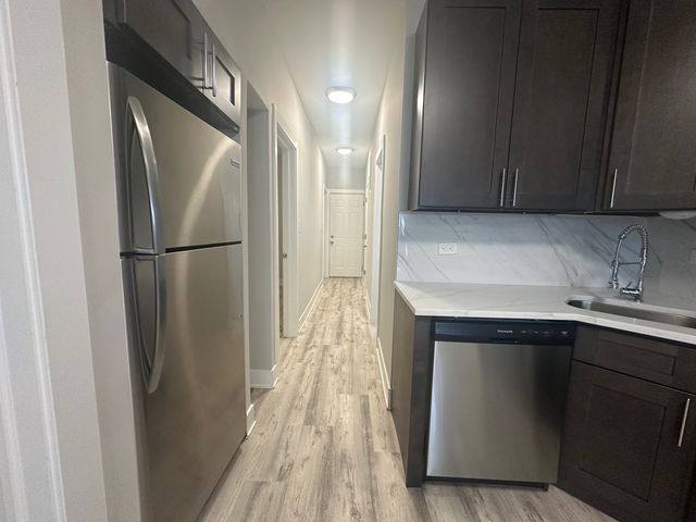 3328 W Le Moyne Street G, Chicago, IL 60651