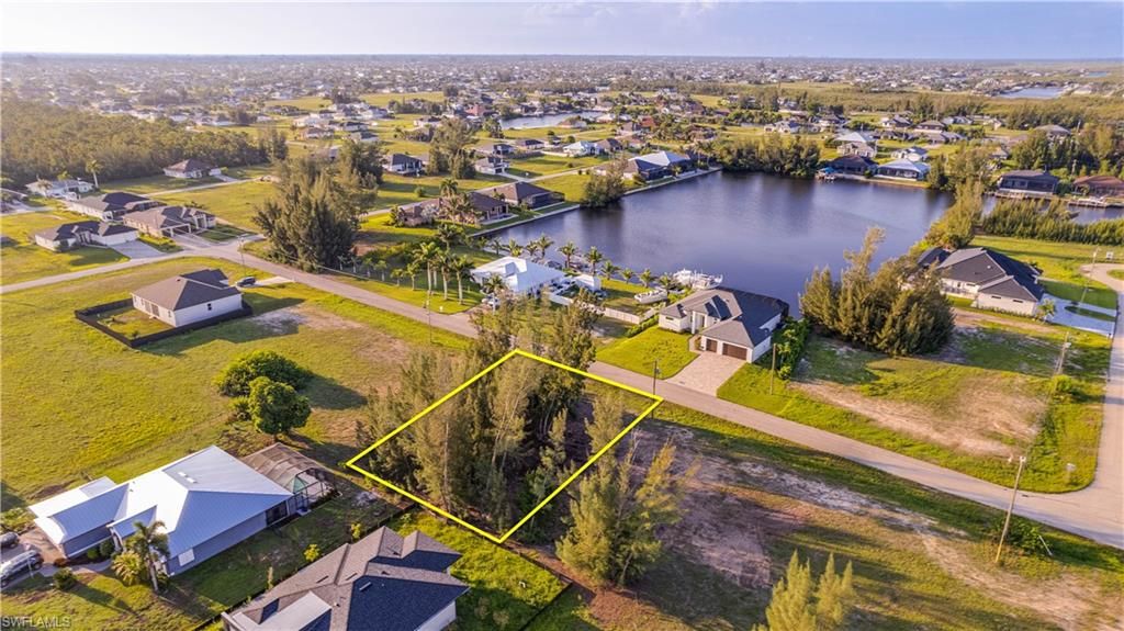 Image 13 of property listing at 4319 NW 23rd TER, Cape Coral, FL 33993