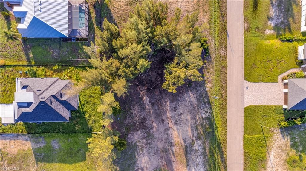 Image 9 of property listing at 4319 NW 23rd TER, Cape Coral, FL 33993