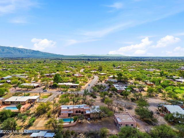 11201 E Hash Knife Circle, Tucson, AZ 85749