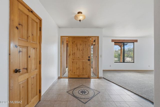 11201 E Hash Knife Circle, Tucson, AZ 85749