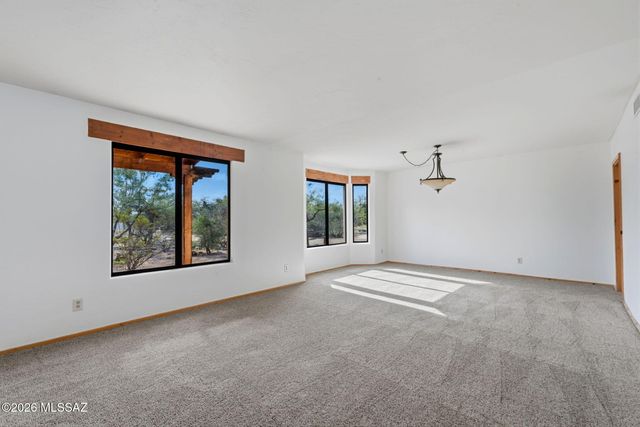 11201 E Hash Knife Circle, Tucson, AZ 85749