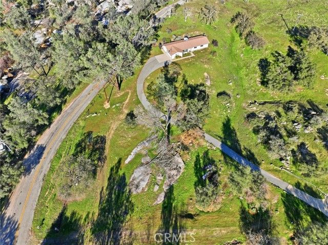 29951 N Lilley Way, Coarsegold, CA 93614