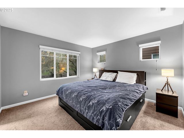 308 Ne NEWHOUSE Rd, Vancouver, WA 98663