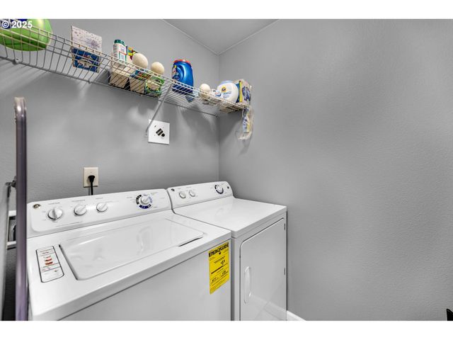 308 Ne NEWHOUSE Rd, Vancouver, WA 98663