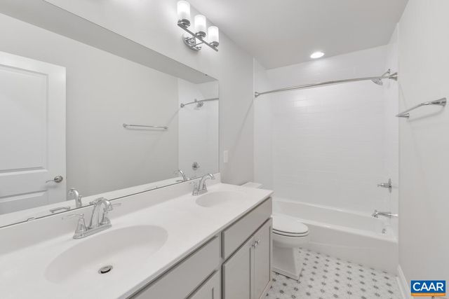 939 ADDLE HILL RD, Crozet, VA 22932