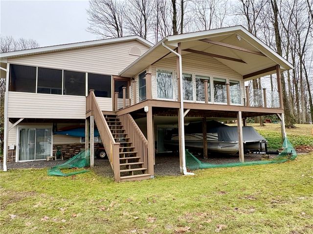 228 Latonka Dr, Jackson Twp, PA 16137