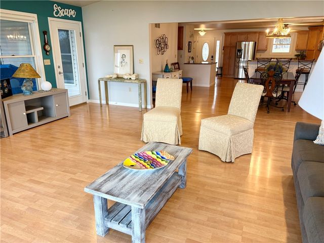 228 Latonka Dr, Jackson Twp, PA 16137