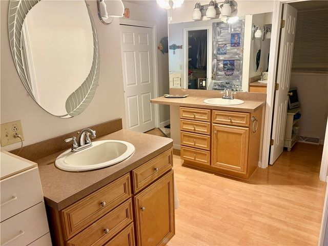 228 Latonka Dr, Jackson Twp, PA 16137