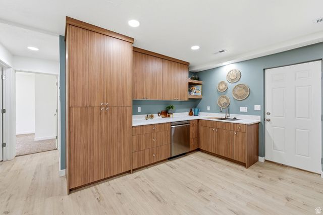 1614 W SUNSET AVE, West Valley City, UT 84119