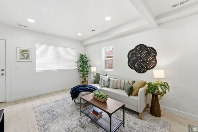 1614 W SUNSET AVE, West Valley City, UT 84119