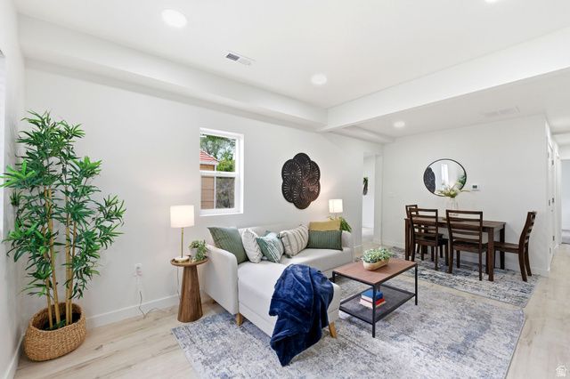 1614 W SUNSET AVE, West Valley City, UT 84119