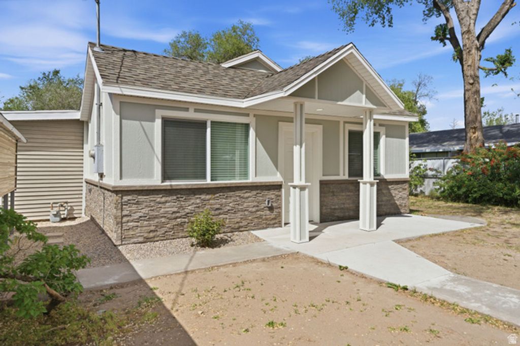 1614 W SUNSET AVE, West Valley City, UT 84119