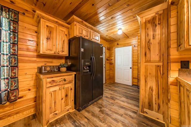 3383 Lewisburg Road, Austin, AR 72007