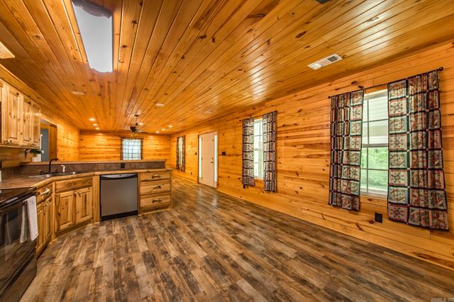 3383 Lewisburg Road, Austin, AR 72007