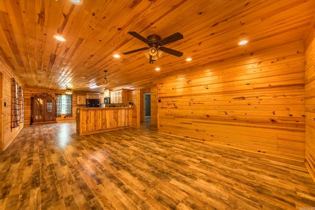 3383 Lewisburg Road, Austin, AR 72007