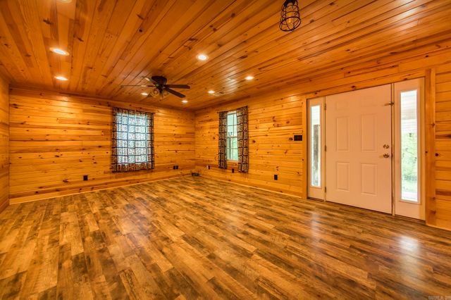 3383 Lewisburg Road, Austin, AR 72007