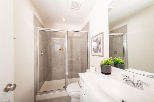 1682 Little Creek Circle, Winston-salem, NC 27103