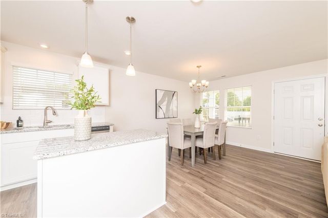 1682 Little Creek Circle, Winston-salem, NC 27103