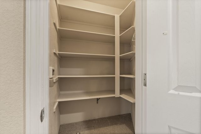 550 Carriage Lane, Jacksonville, OR 97530