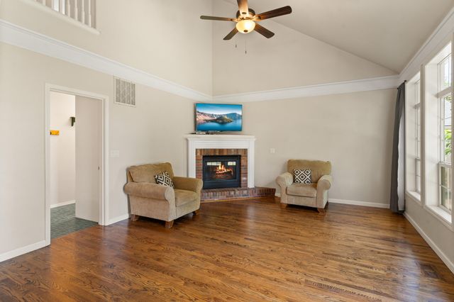 550 Carriage Lane, Jacksonville, OR 97530